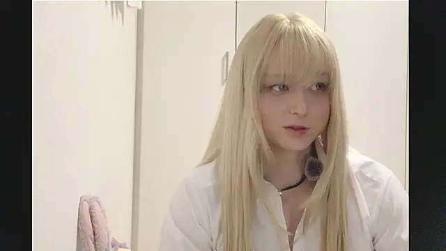 Snapshot of Mia032 chatting on October 25, 2:02 pm Mia032 online show from October 25, 2:02 pm