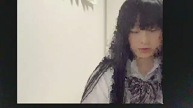 Snapshot of Mia032 chatting on December 2, 2:23 pm Mia032 online show from December 2, 2:23 pm