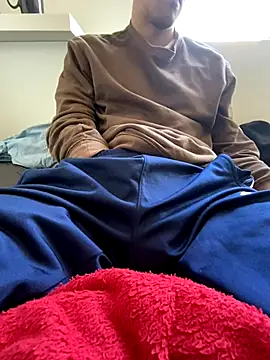 Snapshot of greggts chatting on November 6, 9:54 am greggts online show from November 6, 9:54 am