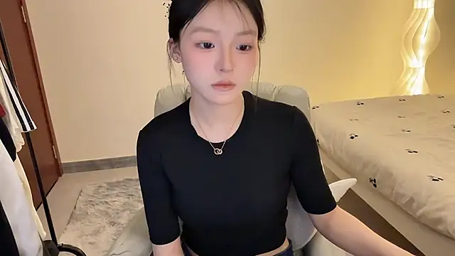 Robin-o3 online show from March 31, 4:40 pm