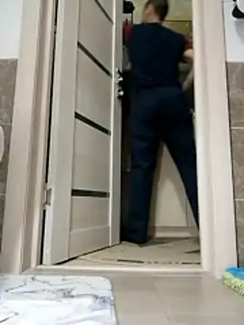 N i k o l a u online show from April 3, 10:08 pm