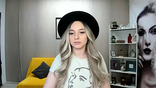 JaquelinLaurent online show from September 30, 6:46 pm