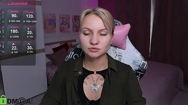 Snapshot of Cameronlovely_ chatting on September 25, 8:51 am Cameronlovely online show from September 25, 8:51 am