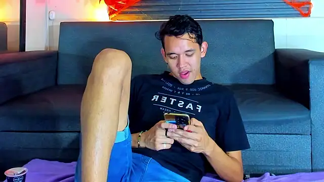 jeremytonner online show from October 26, 3:56 am