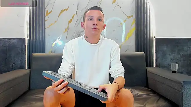 jeremytonner online show from April 18, 12:42 pm