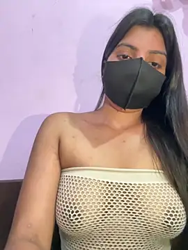 Snapshot of _01ruhi chatting on November 18, 6:34 pm 01ruhi online show from November 18, 6:34 pm