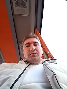 mert0359 online show from December 16, 1:27 pm