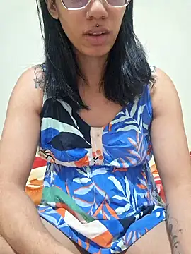 Snapshot of RavenShyfit chatting on September 20, 5:58 pm RavenShyfit online show from September 20, 5:58 pm