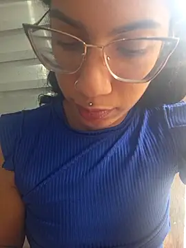 Snapshot of RavenShyfit chatting on November 10, 11:53 am RavenShyfit online show from November 10, 11:53 am