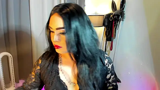 Snapshot of MagnaCumLoader17 chatting on November 25, 11:27 pm MagnaCumLoader17 online show from November 25, 11:27 pm