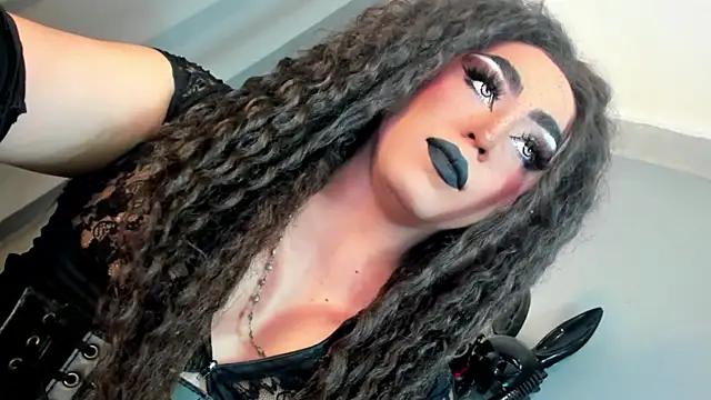 Snapshot of MagnaCumLoader17 chatting on November 29, 10:57 pm MagnaCumLoader17 online show from November 29, 10:57 pm