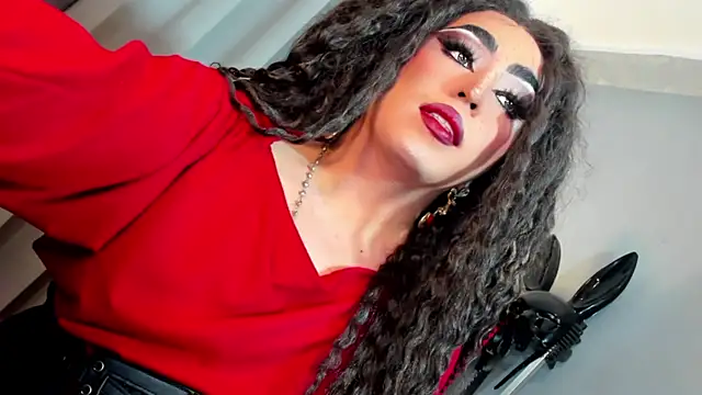 Snapshot of MagnaCumLoader17 chatting on December 2, 10:38 pm MagnaCumLoader17 online show from December 2, 10:38 pm