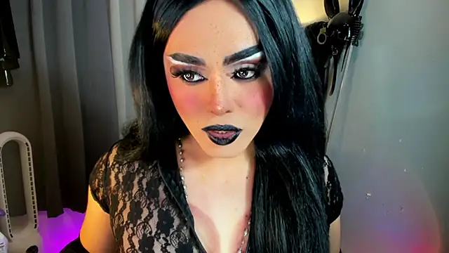 Snapshot of MagnaCumLoader17 chatting on December 14, 1:11 am MagnaCumLoader17 online show from December 14, 1:11 am