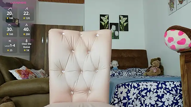 Snapshot of Bryony_Sullyvan chatting on October 21, 8:09 pm Bryony Sullyvan online show from October 21, 8:09 pm