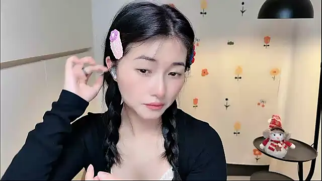 Rosalind xixi online show from April 16, 1:45 pm