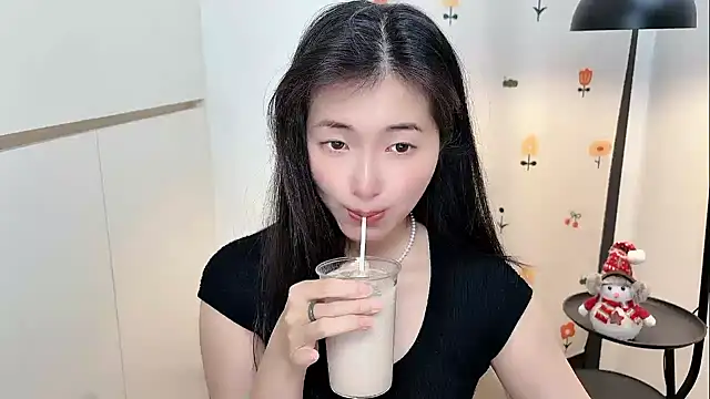 Snapshot of Rosalind_xixi chatting on April 27, 2:53 am Rosalind xixi online show from April 27, 2:53 am