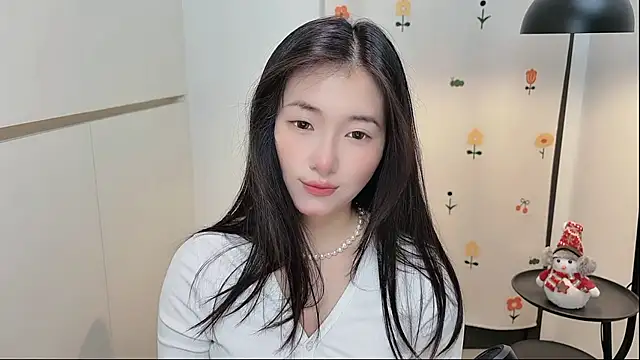 Snapshot of Rosalind_xixi chatting on May 8, 2:17 am Rosalind xixi online show from May 8, 2:17 am