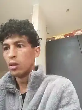 lusiboy96 online show from October 1, 7:36 am