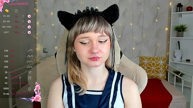 Tori Cutie online show from March 8, 12:08 am