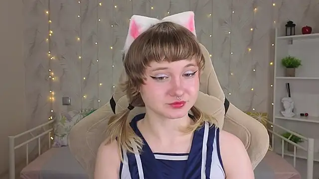 Tori Cutie online show from May 22, 12:07 am