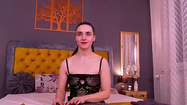 Jessica White  online show from January 19, 4:05 am