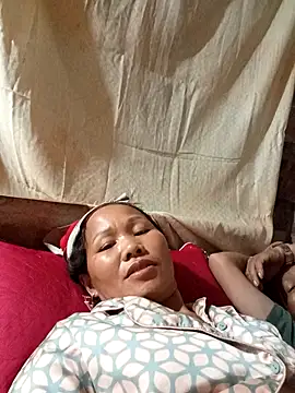 Snapshot of TinTin321 chatting on October 13, 8:58 am TinTin321 online show from October 13, 8:58 am