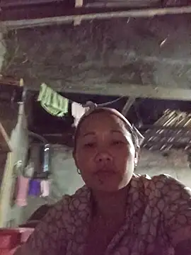 Snapshot of TinTin321 chatting on October 14, 12:06 pm TinTin321 online show from October 14, 12:06 pm