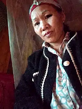 Snapshot of TinTin321 chatting on November 11, 1:38 am TinTin321 online show from November 11, 1:38 am