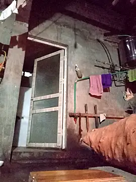 Snapshot of TinTin321 chatting on November 12, 10:37 am TinTin321 online show from November 12, 10:37 am