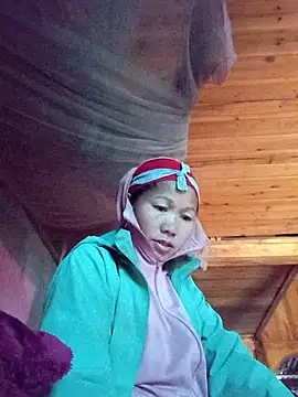 Snapshot of TinTin321 chatting on November 24, 12:21 am TinTin321 online show from November 24, 12:21 am