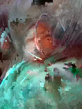 Snapshot of TinTin321 chatting on November 29, 12:02 am TinTin321 online show from November 29, 12:02 am