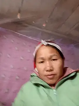 Snapshot of TinTin321 chatting on November 30, 5:22 am TinTin321 online show from November 30, 5:22 am