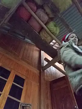 Snapshot of TinTin321 chatting on December 3, 11:25 pm TinTin321 online show from December 3, 11:25 pm