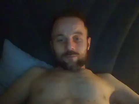 isimsizsikicii online show from March 23, 9:52 pm