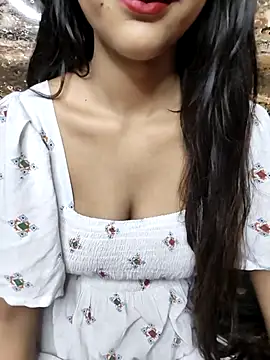 Indian-Aleena online show from October 22, 3:34 pm