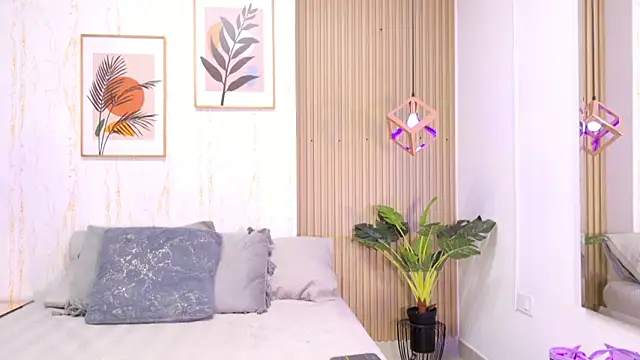 Snapshot of Ayleen_Dunkan chatting on September 13, 11:54 am Ayleen Dunkan online show from September 13, 11:54 am