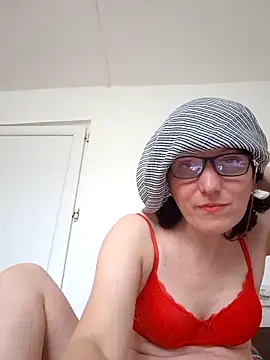 Vera Elle online show from April 2, 11:52 am