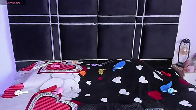 Snapshot of Zoe_Vg chatting on October 4, 7:01 pm Zoe Vg online show from October 4, 7:01 pm