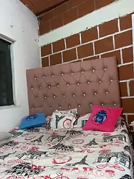 Snapshot of Rachellcooperrr chatting on December 2, 3:34 am Rachellcooperrr online show from December 2, 3:34 am