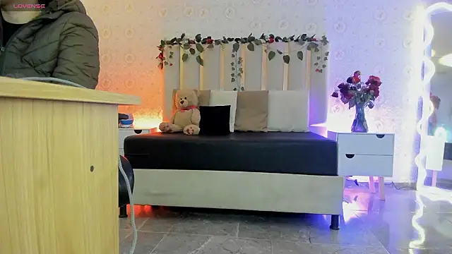 BLUE TAY1 online show from February 9, 11:58 am