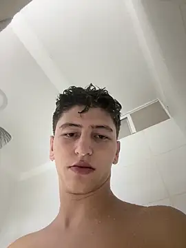 Snapshot of aronn_tay chatting on November 3, 11:48 pm aronn tay online show from November 3, 11:48 pm