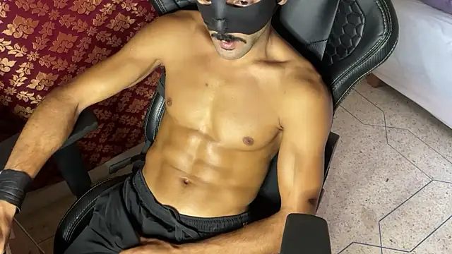 JUSTFORRICH online show from October 24, 2:24 pm