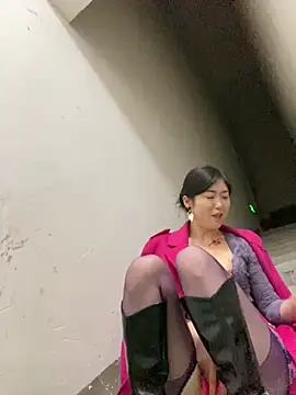 Snapshot of xtt1689999 chatting on December 1, 3:50 pm xtt1689999 online show from December 1, 3:50 pm