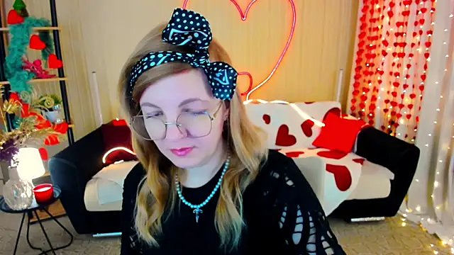 YourUniverser online show from February 10, 9:35 am