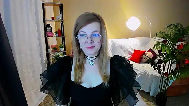 YourUniverser online show from February 15, 4:20 am