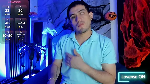 Snapshot of William_Steel_ chatting on October 6, 11:29 am William Steel online show from October 6, 11:29 am