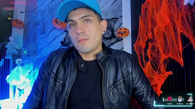 Snapshot of William_Steel_ chatting on October 17, 3:53 am William Steel online show from October 17, 3:53 am