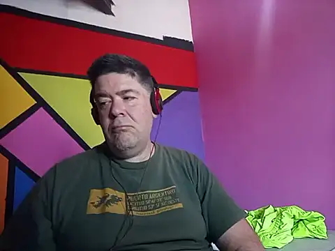 BabyBearMilk online show from November 11, 3:45 pm