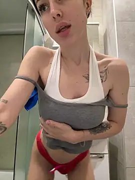 Snapshot of SakuraSara chatting on November 17, 5:02 am SakuraSara online show from November 17, 5:02 am