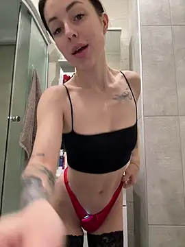 Snapshot of SakuraSara chatting on February 9, 4:05 am SakuraSara online show from February 9, 4:05 am